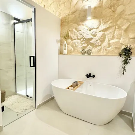 Nyaraló Mcc St Rita *